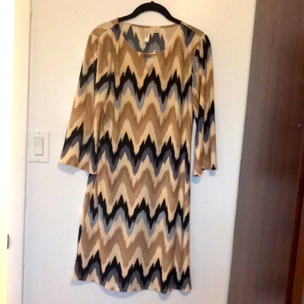 Knee length Earth toned Tacera dress- size small